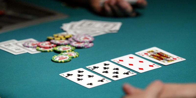 Poker hay còn được gọi là bài Xì tố tại Việt Nam